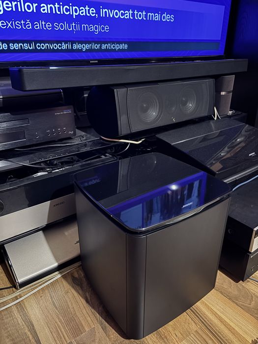 BOSE SoundBar 700  Preț de MAGAZIN 4168 Lei OPTIONAL se oferă și Subwoofer Wireless BOSE Bass Modul 700