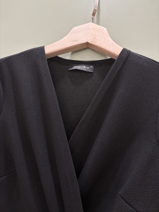 Продаю элегантное черное платье