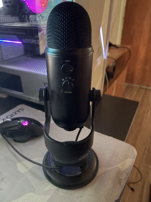 Microfon logitech blue yeti