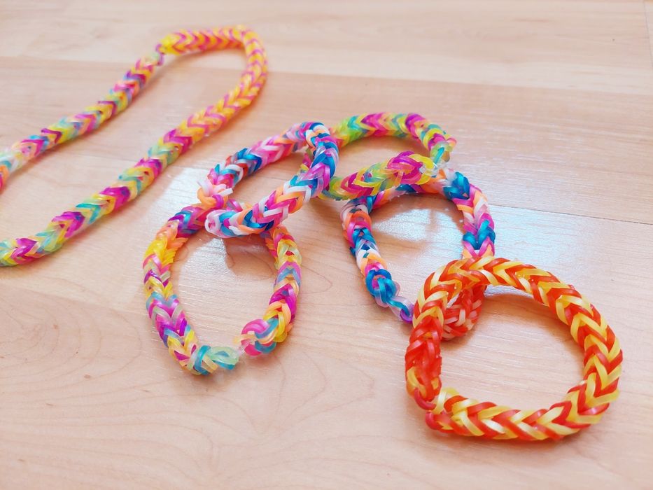 Детски гривни от ластичета