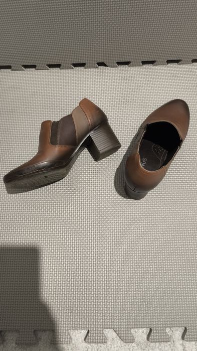 Пролетни обувки от естествена кожа