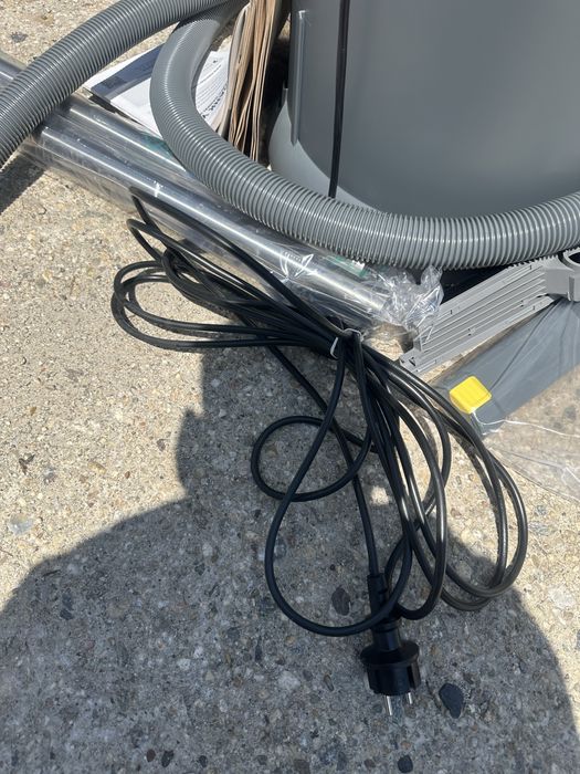 Karcher Aspirator uscat - umed NT 27/1 1380 W