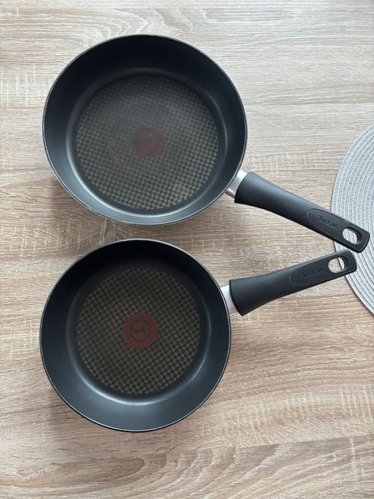 2 Tigai Tefal, stare buna