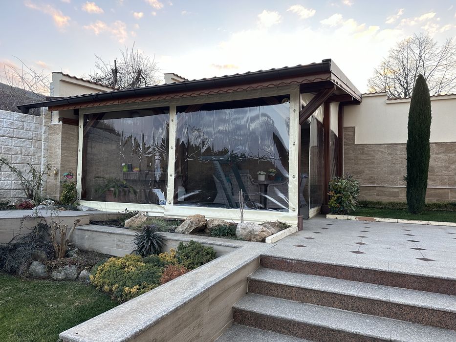 Ветроупорни заведи кристал винил PVC найлон тенти сенници брезент