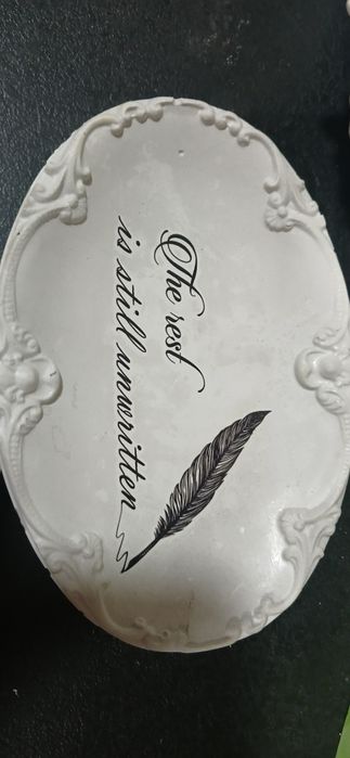 Aranjamente ceara ,cadouri ,cani si scrumiere incrustate cu pietre