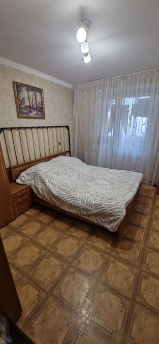 Продам спальный гарнитур