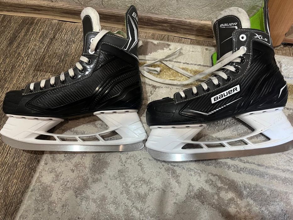 Коньки Bauer хоккейные