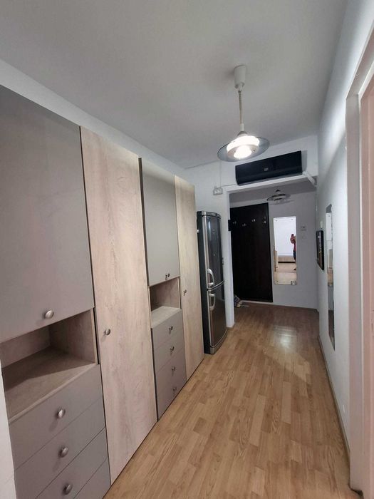 Inchiriez apartament mobilat de 2 camere