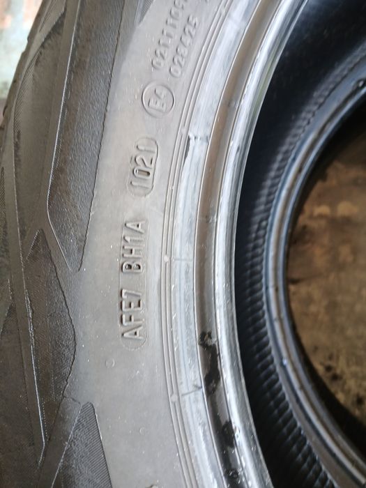 Se vinde două anvelope vară 235/55/R19 CONTINENTAL DOT 2021