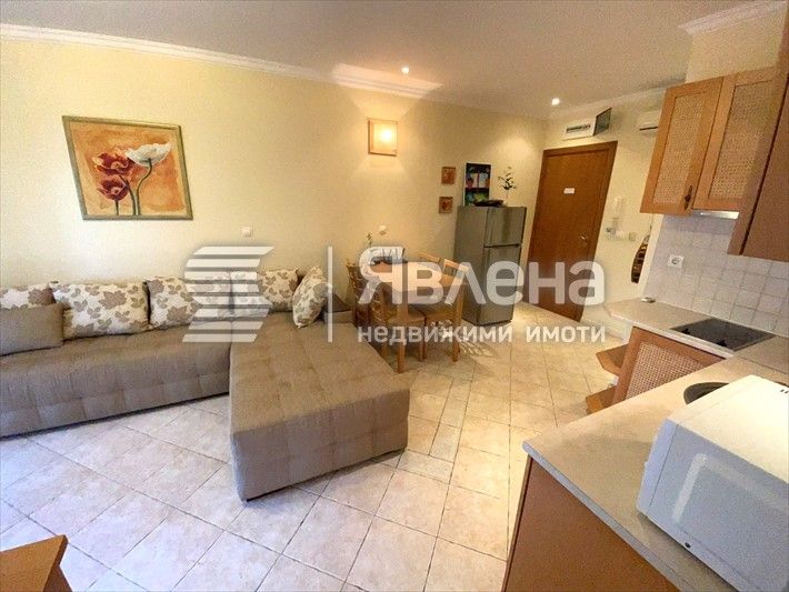 Продава се Тристаен апартамент в Созопол - 102 кв.м за 1216 €/кв.м - Снимка #1