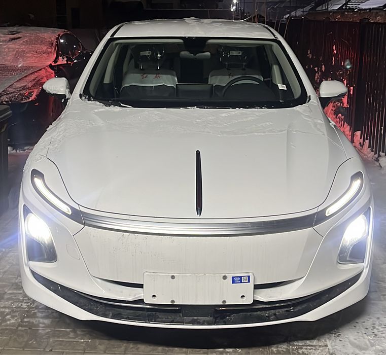 Hongqi Eqm-5 рестайлинг