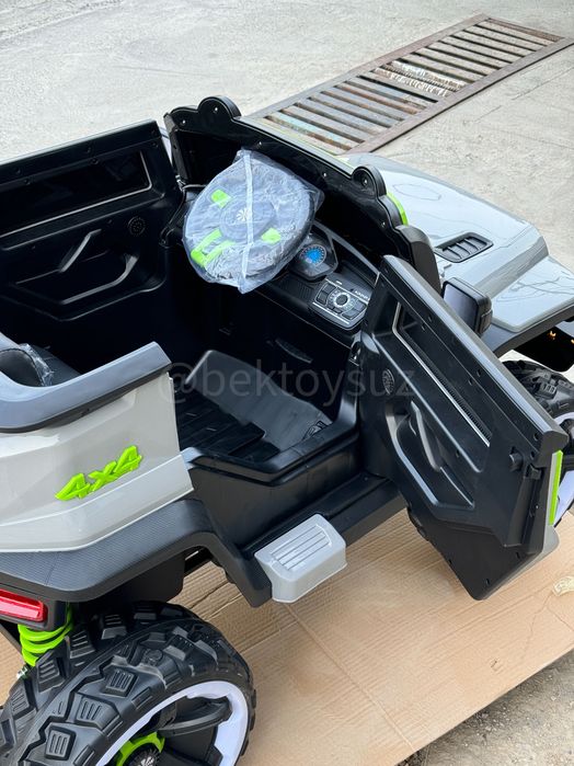 Детский электромобиль Джип 12V 4x4 до 80 кг с пультом и музыкой