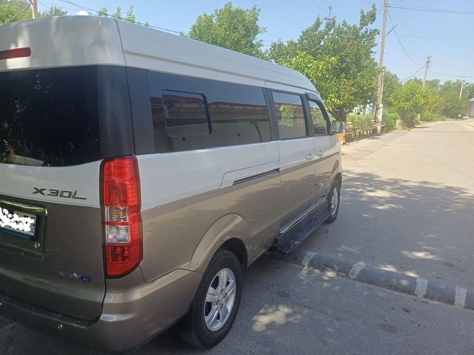 Микроавтобус ShINERAY X 30L