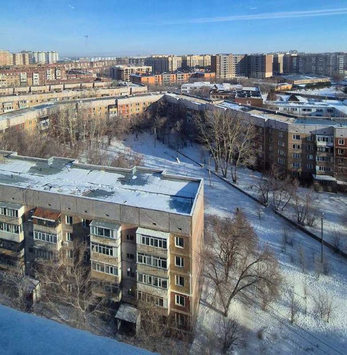 Продается 3- комн квартира Степной 2 д2/4