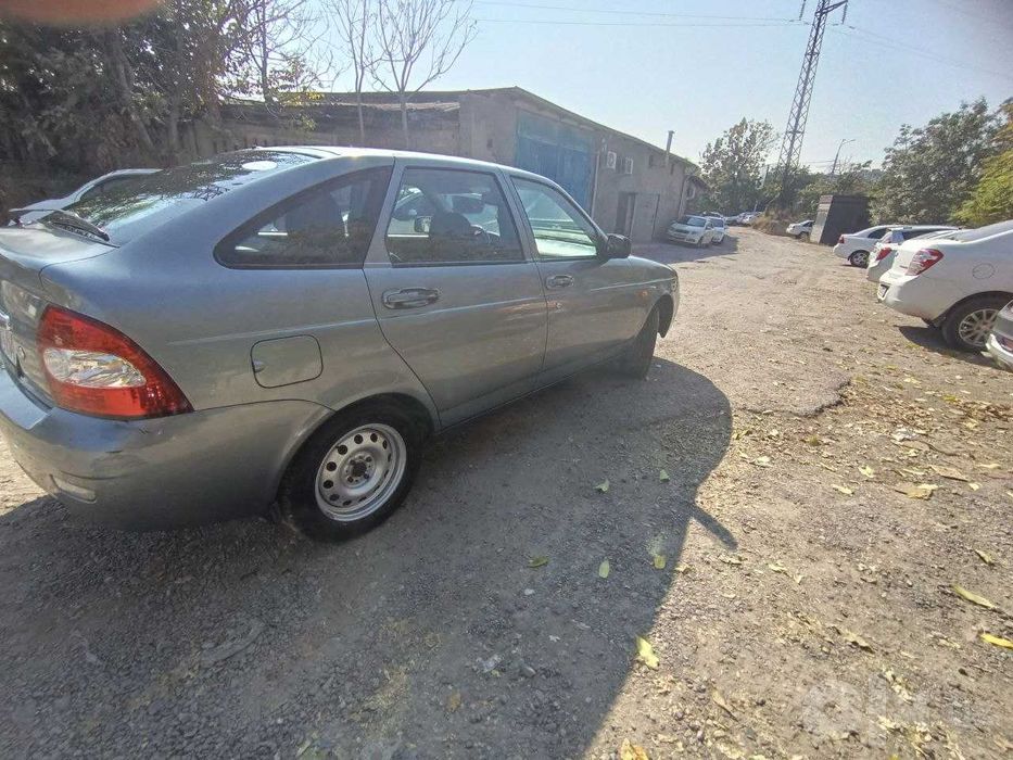 Продам автомобиль ВАЗ 2172  Priora  (Хечбек) 2008года