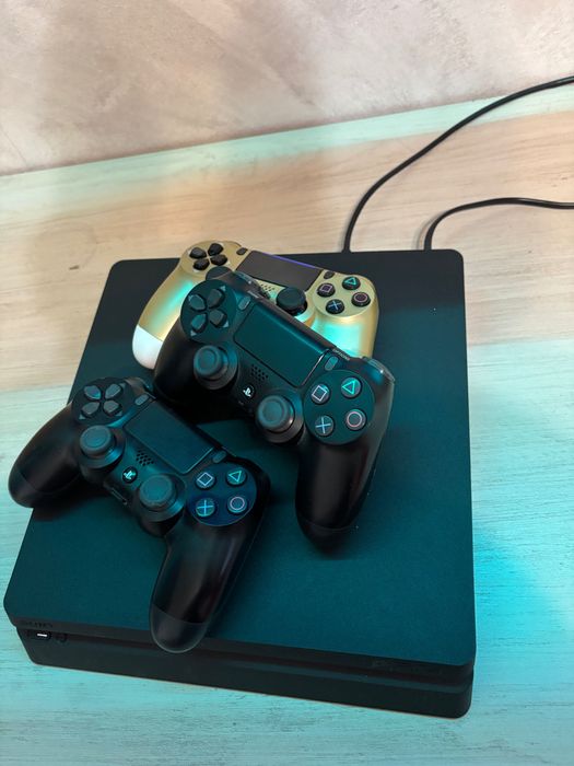 PS4 PlayStation 4 cu garanție 30 jocuri Fortnite Roblox FIFA Minecraft