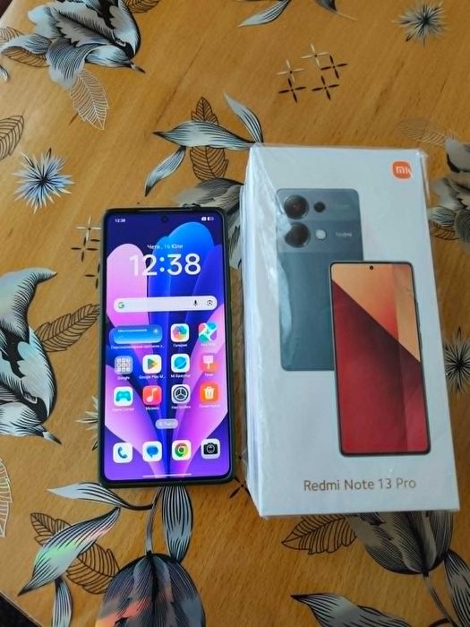 Телефон Redmi Note 13 pro