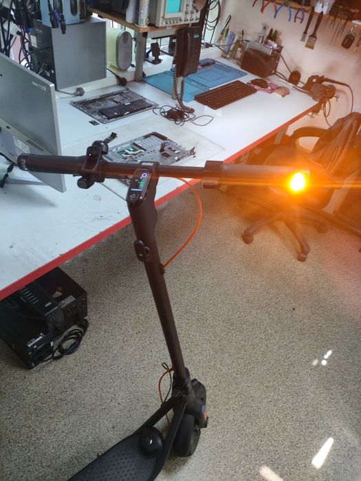 Электросамокат Ninebot KickScooter F2 Plus