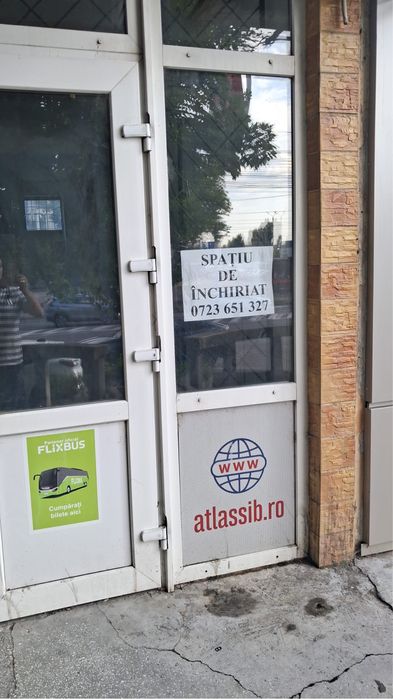 Inchiriez spatiu comercial Piata Mare