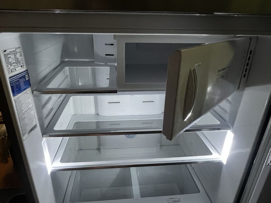 Холодильник Samsung No Frost