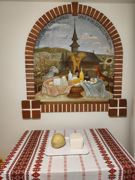 Branza de oaie din productia proprie a Mânăstirii