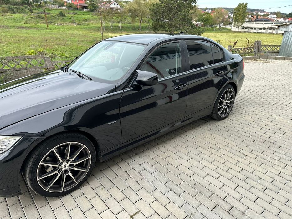 Vând BMW e90 318d