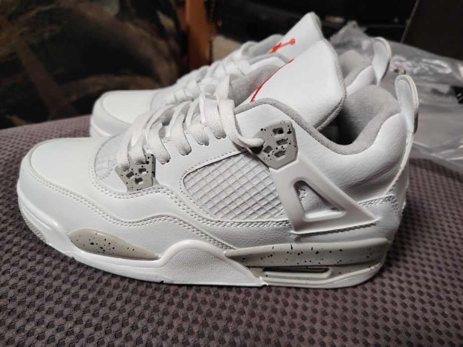 Jordan 4 "White Oreo"