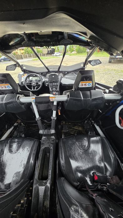 Vând can-am maverick X3 2020