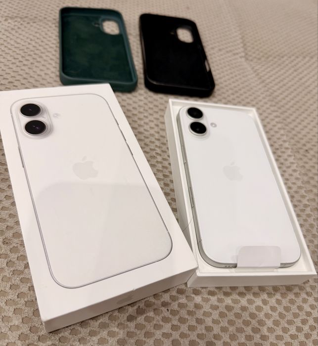 Продавам Iphone 16 128gb
