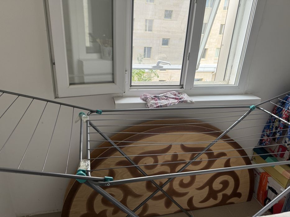 Продам сушилку для белья напольную