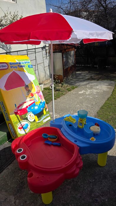 Masuta de joaca cu apa, nisip si umbrela - Little Tikes
