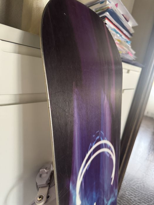 Продам сноуборд CAPITA с креплением +ботинки в поадрок 38 размер