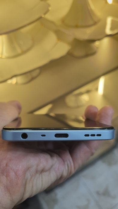 Oppo A57s сотовый телефон 4/64ГБ