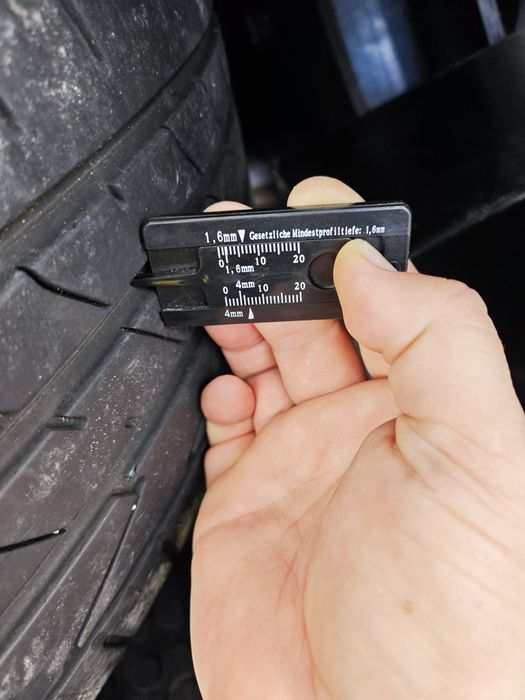 235 65 17 летни Hankook дот21
