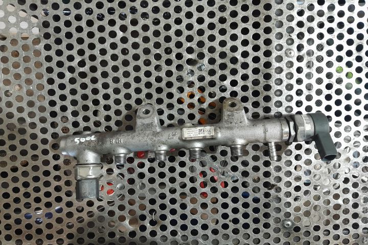 Rampa injectoare 04B130093 Seat Ibiza a 4-a generatie