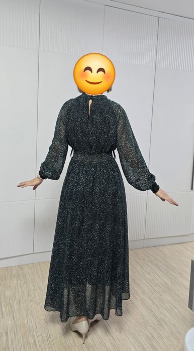 Продам 4 платья, каждое по 6000