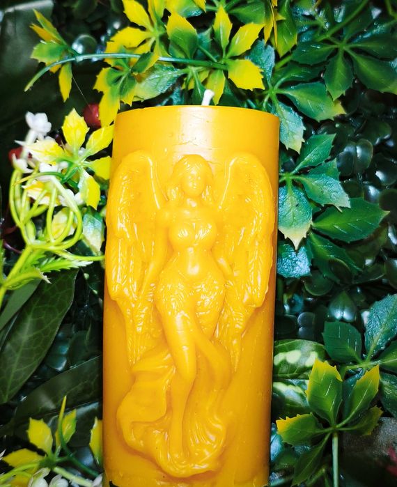 Свещи -Свети Валентин - от пчелен восък