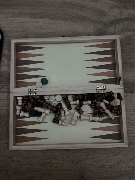 Срочно продаю шахматную доску