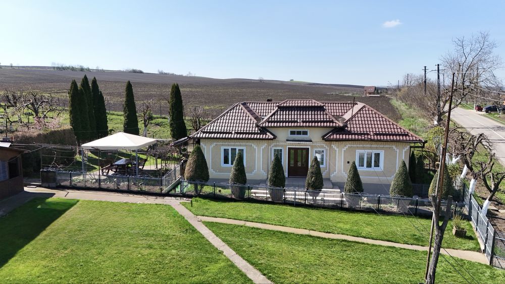 Casă de vânzare 95 mp sat Valeni,com Pogaceaua