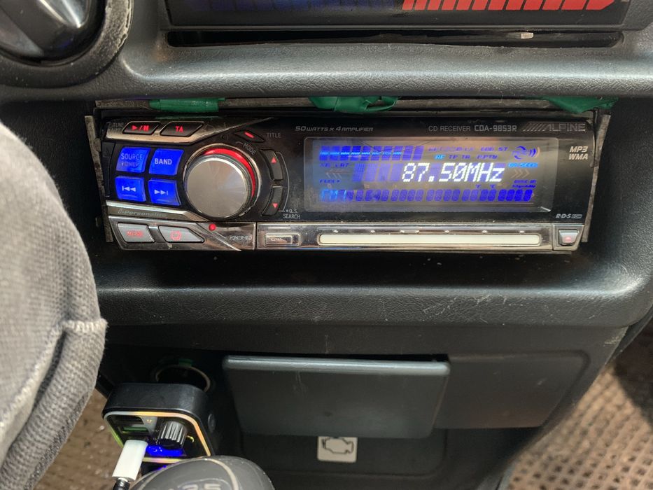 магнитола alpine cda 9853R