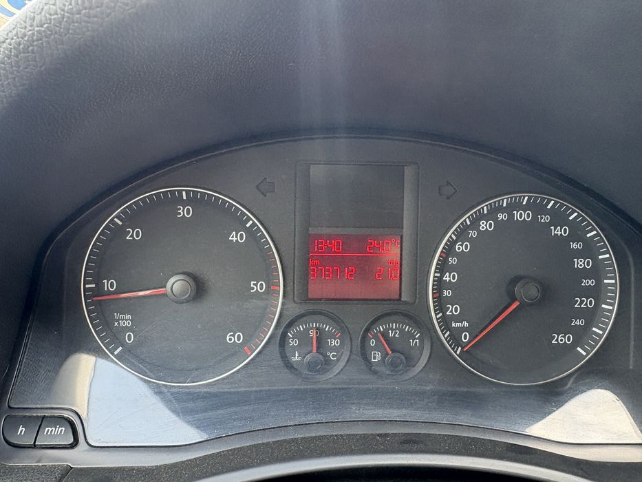 VW Golf 5 1.9 TDI 90 CP BRU – 2005 – negru metalizat LC9Z