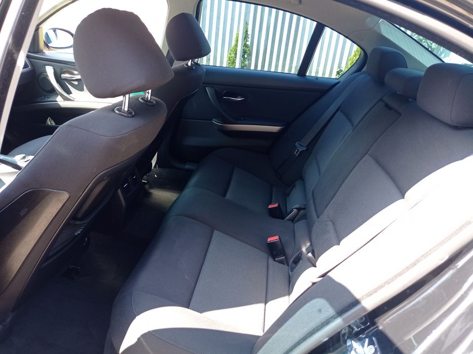 Vând BMW 320d e90