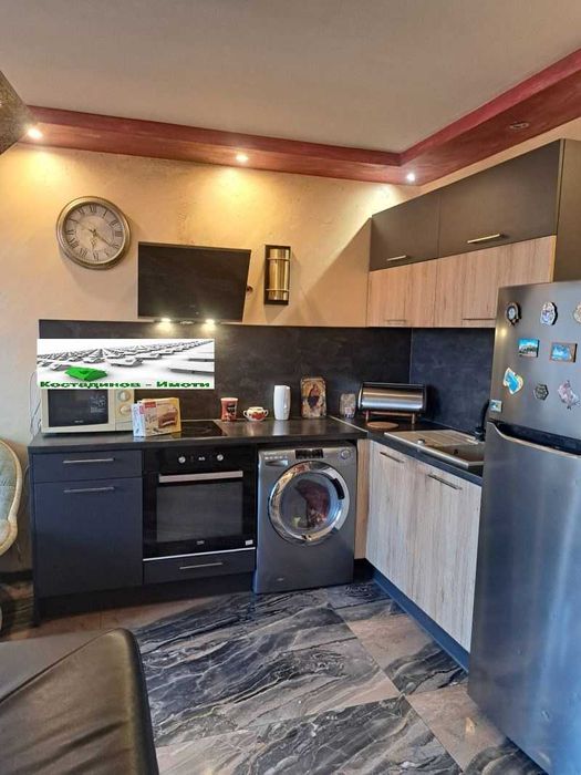 Продава се Многостаен апартамент в Пловдив, Остромила - 167 кв.м за 1653 €/кв.м - Снимка #3