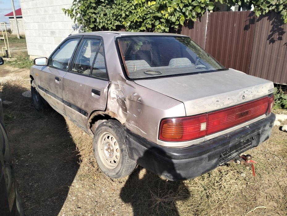 Продам Мазду 323