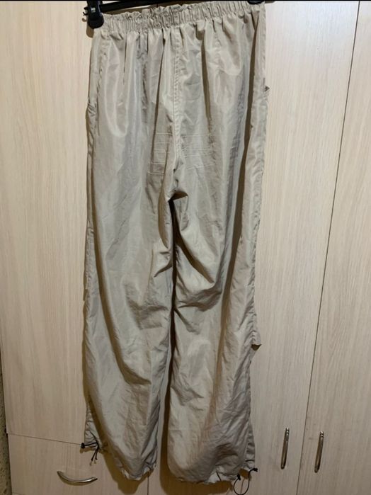 Карго и джинсы..