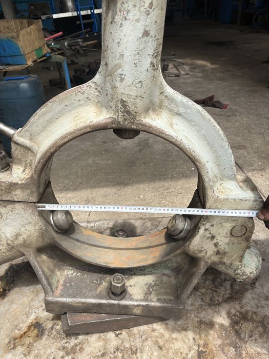 Продам люнеты на токарные станки