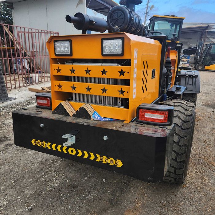 Челен товарач 930 / Промишлена техника