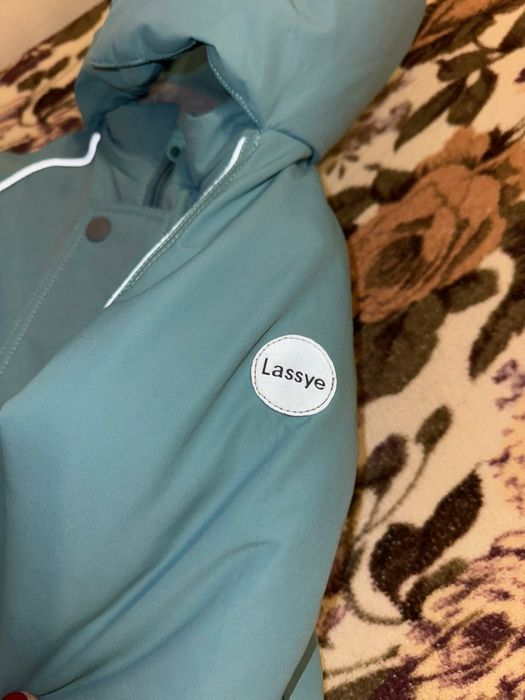 Продам детский комбинезон Лесси