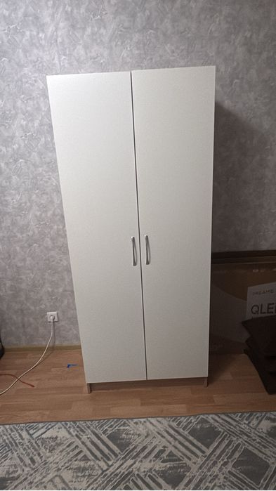 Продам шкаф новый