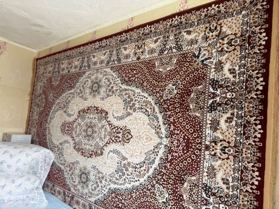 Ковер современного производства